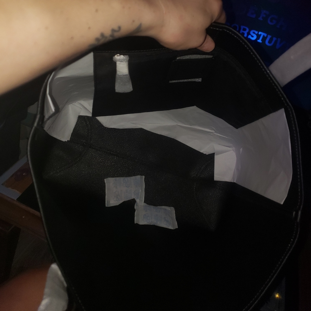 Coach Bag - Picture 3 of 7